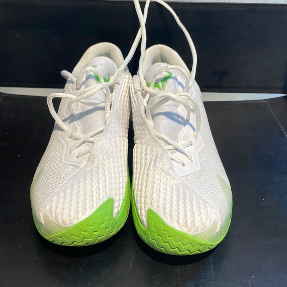 Nike cage 4 Rafa men's size 9.5